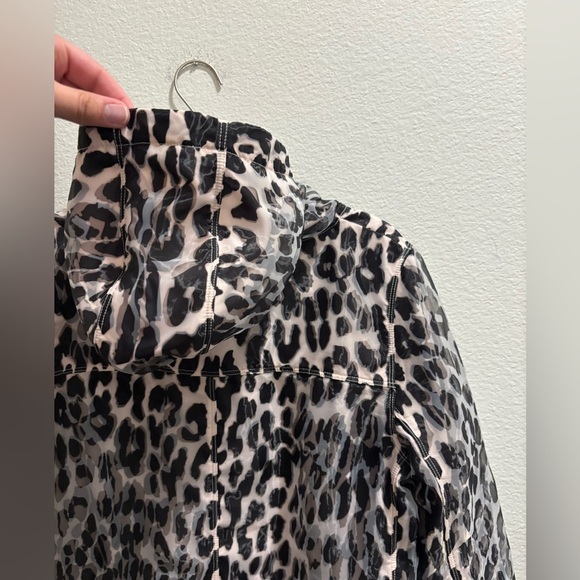 Lorna Jane Pink Leopard Active Jacket, size M - Picture 5 of 6